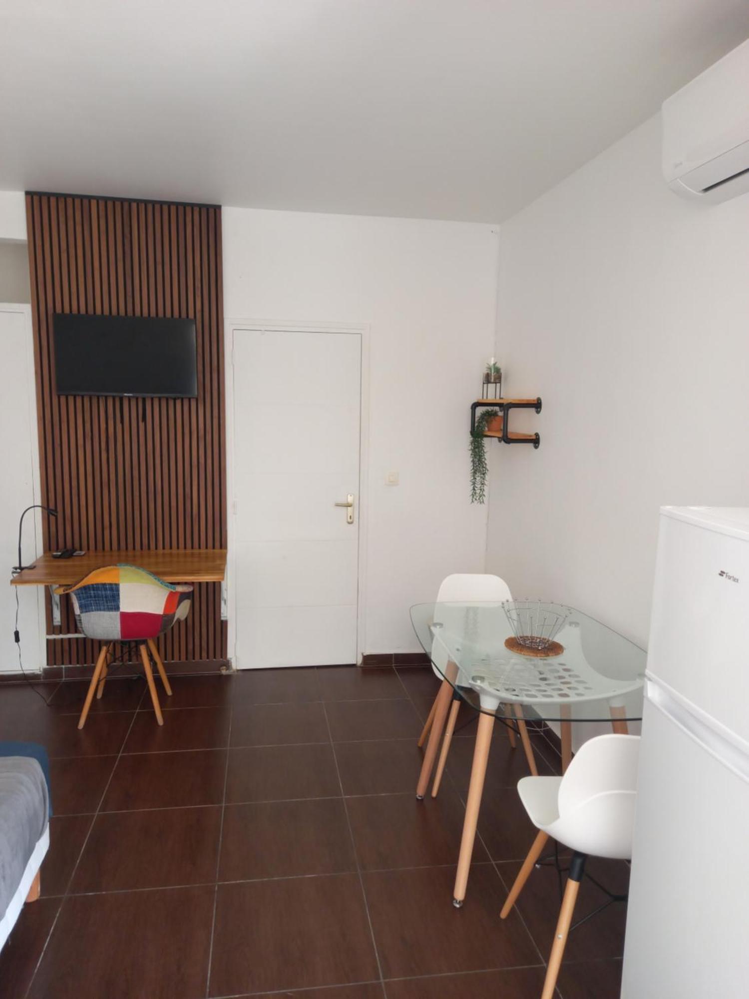 Le Studio Oncle Sam - Acces Piscine Et Plage Le Gosier  Eksteriør bilde