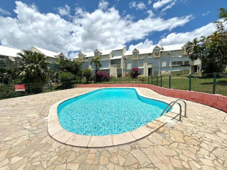 Le Studio Oncle Sam - Acces Piscine Et Plage Le Gosier  Eksteriør bilde
